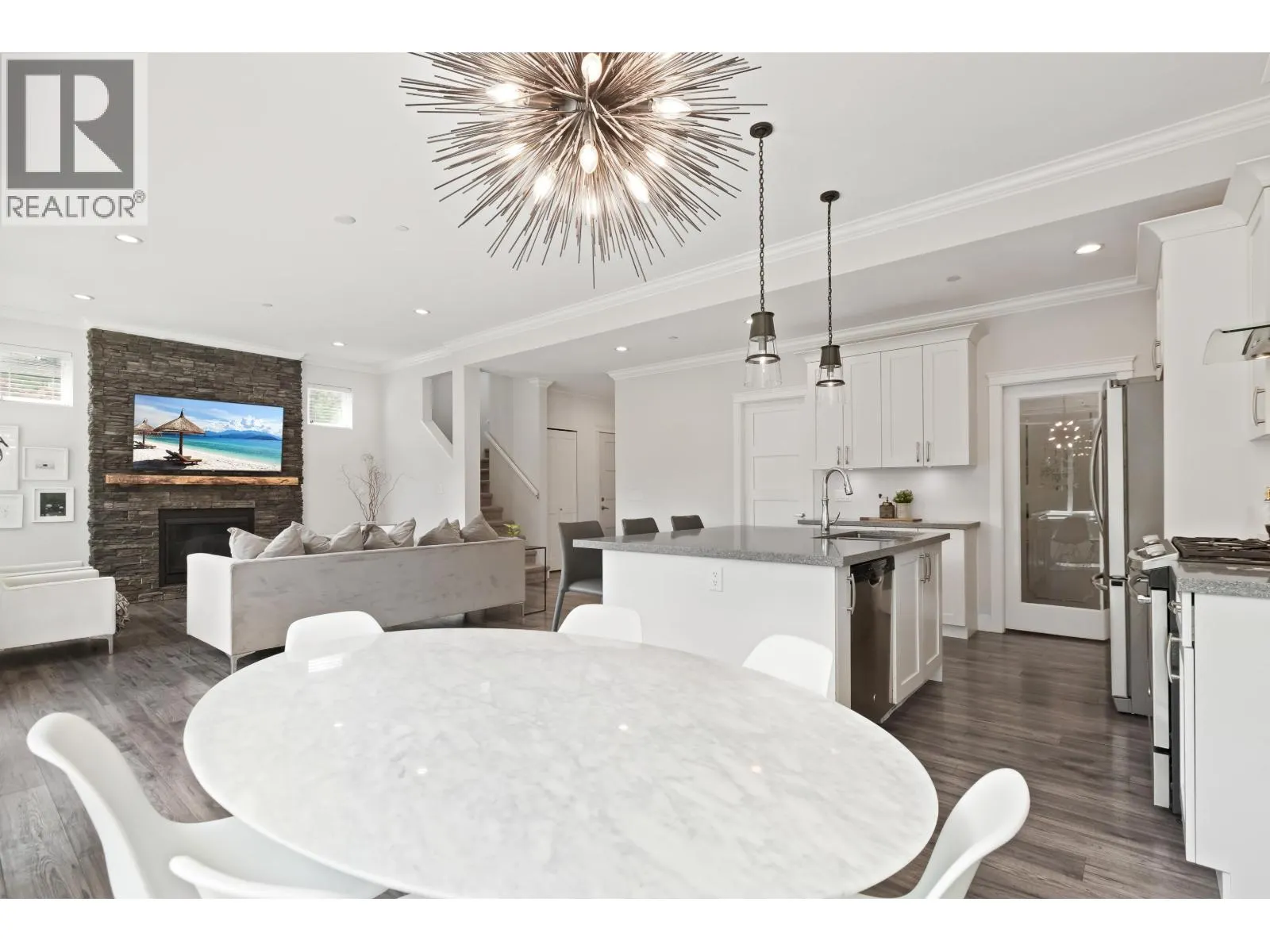 10408 243 STREET