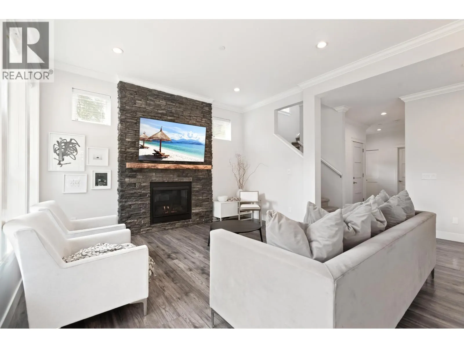 10408 243 STREET