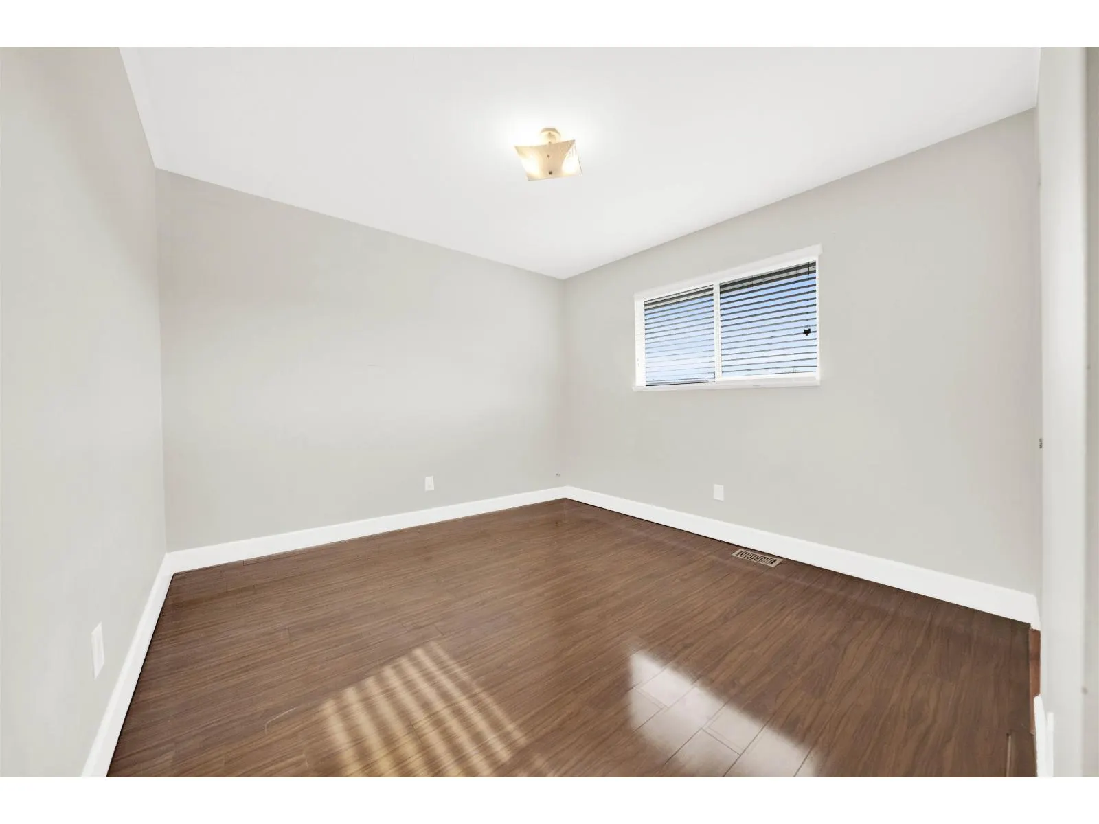 2754 DEHAVILLAND DRIVE