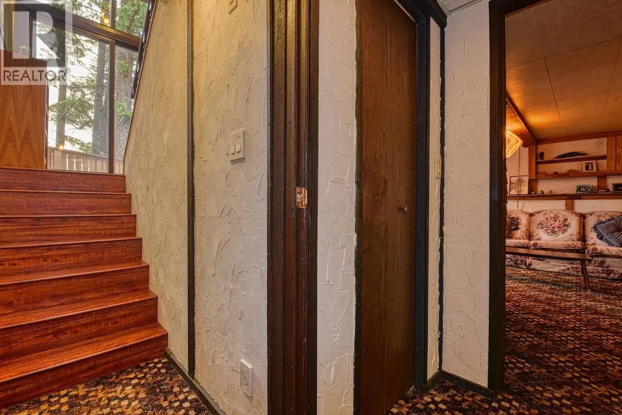 1195 TOWER CRESCENT