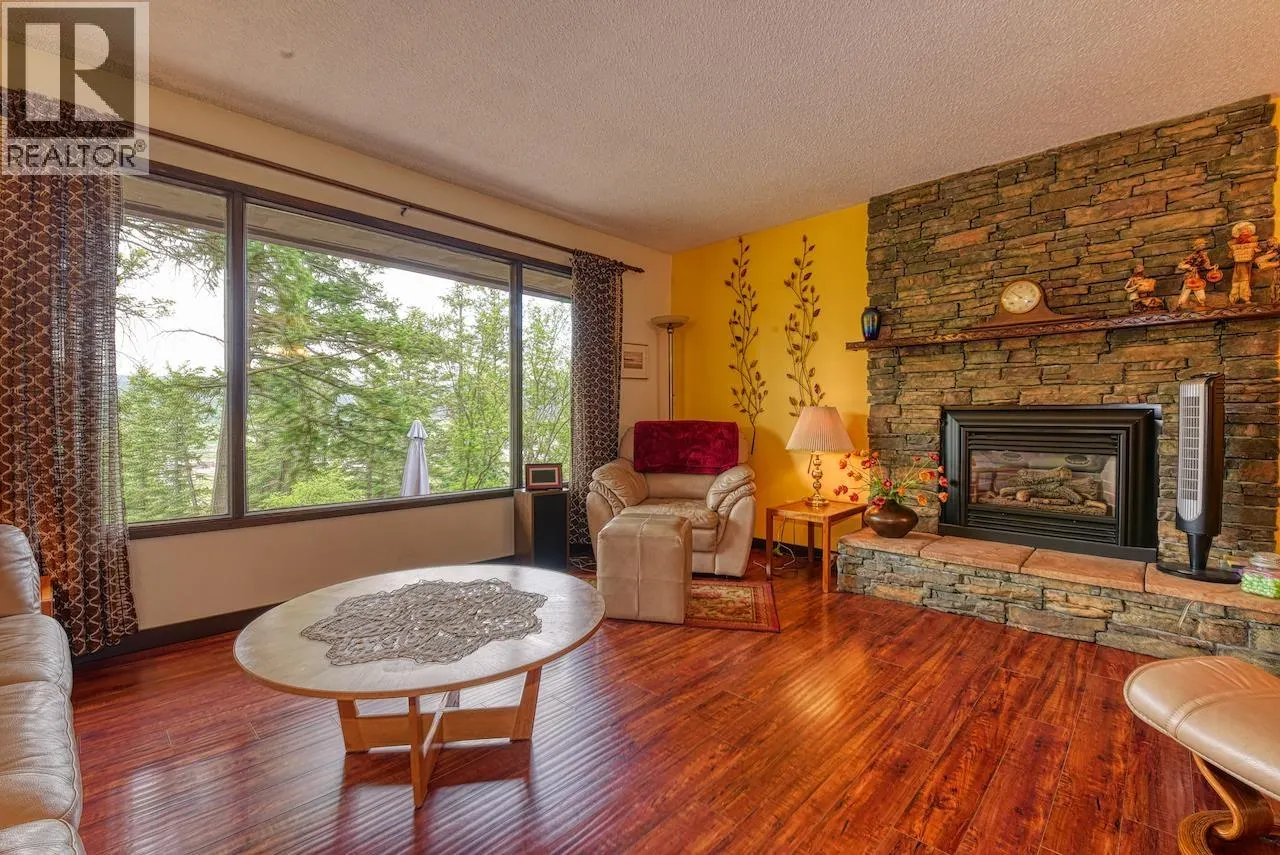 1195 TOWER CRESCENT