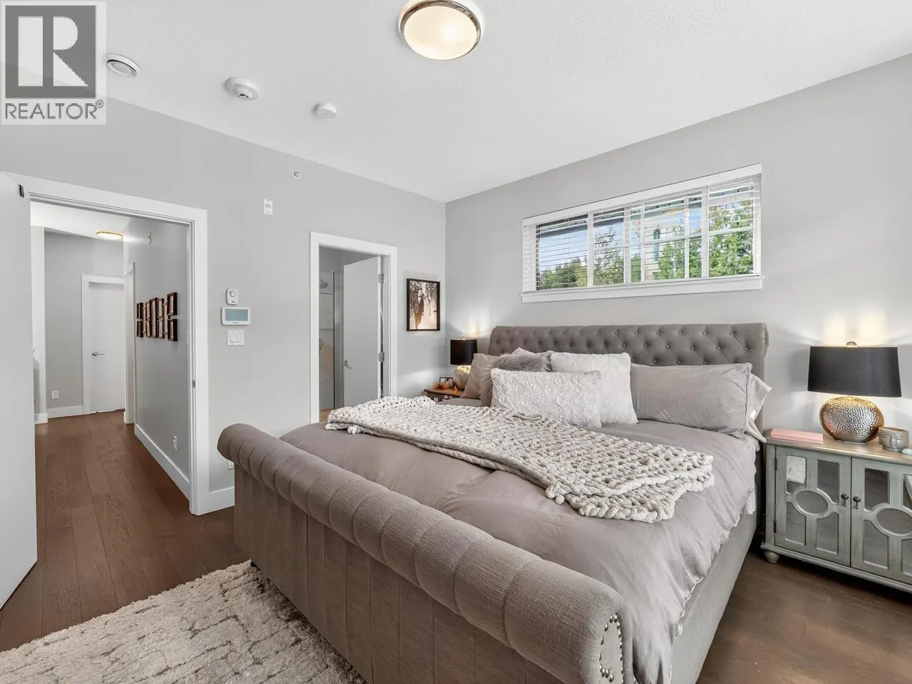6 5068 SAVILE ROW