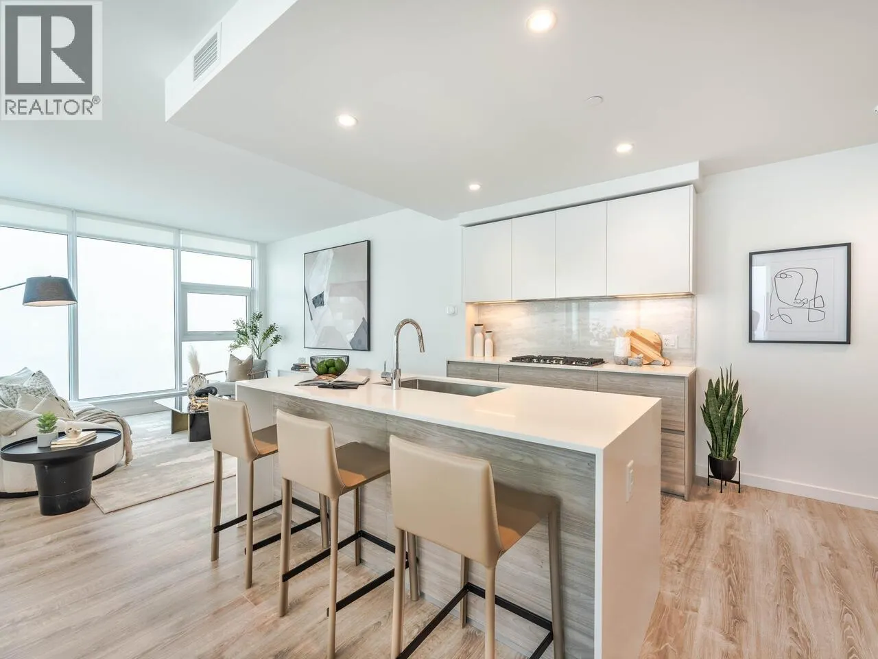 3004 680 QUAYSIDE DRIVE