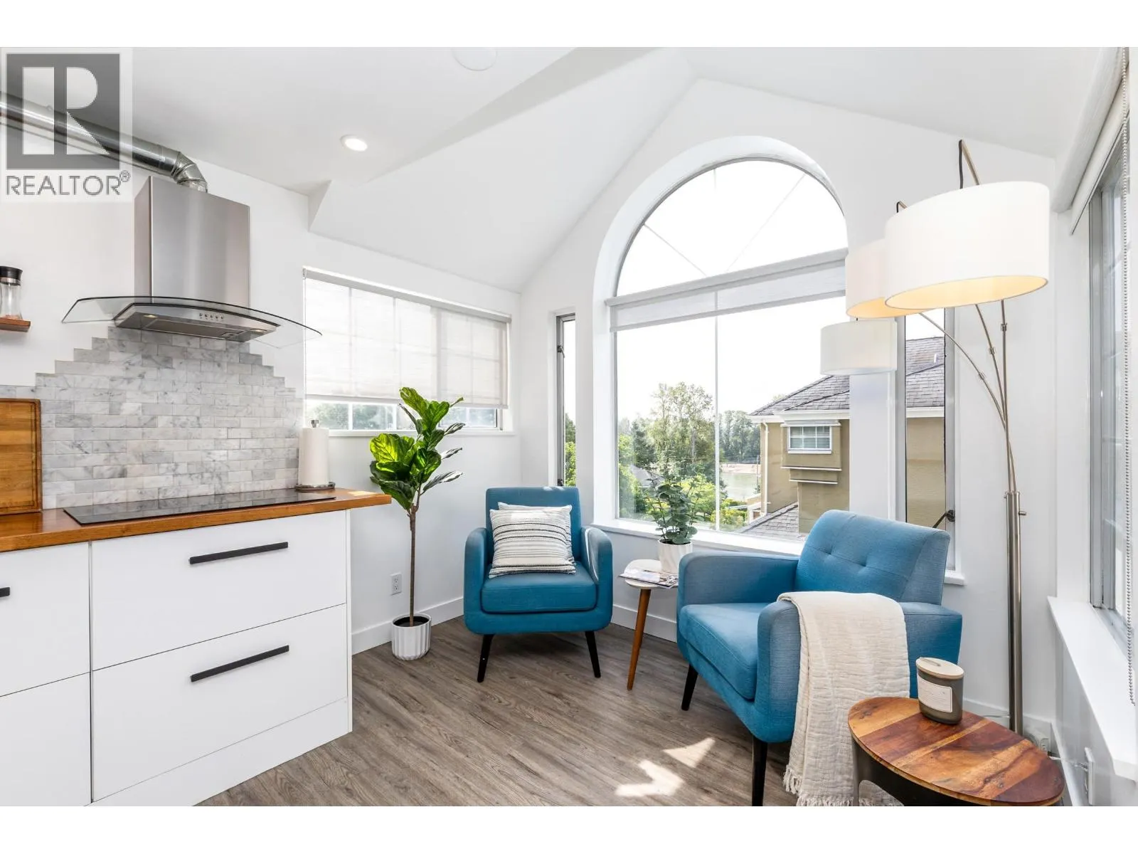 2313 QUAYSIDE COURT