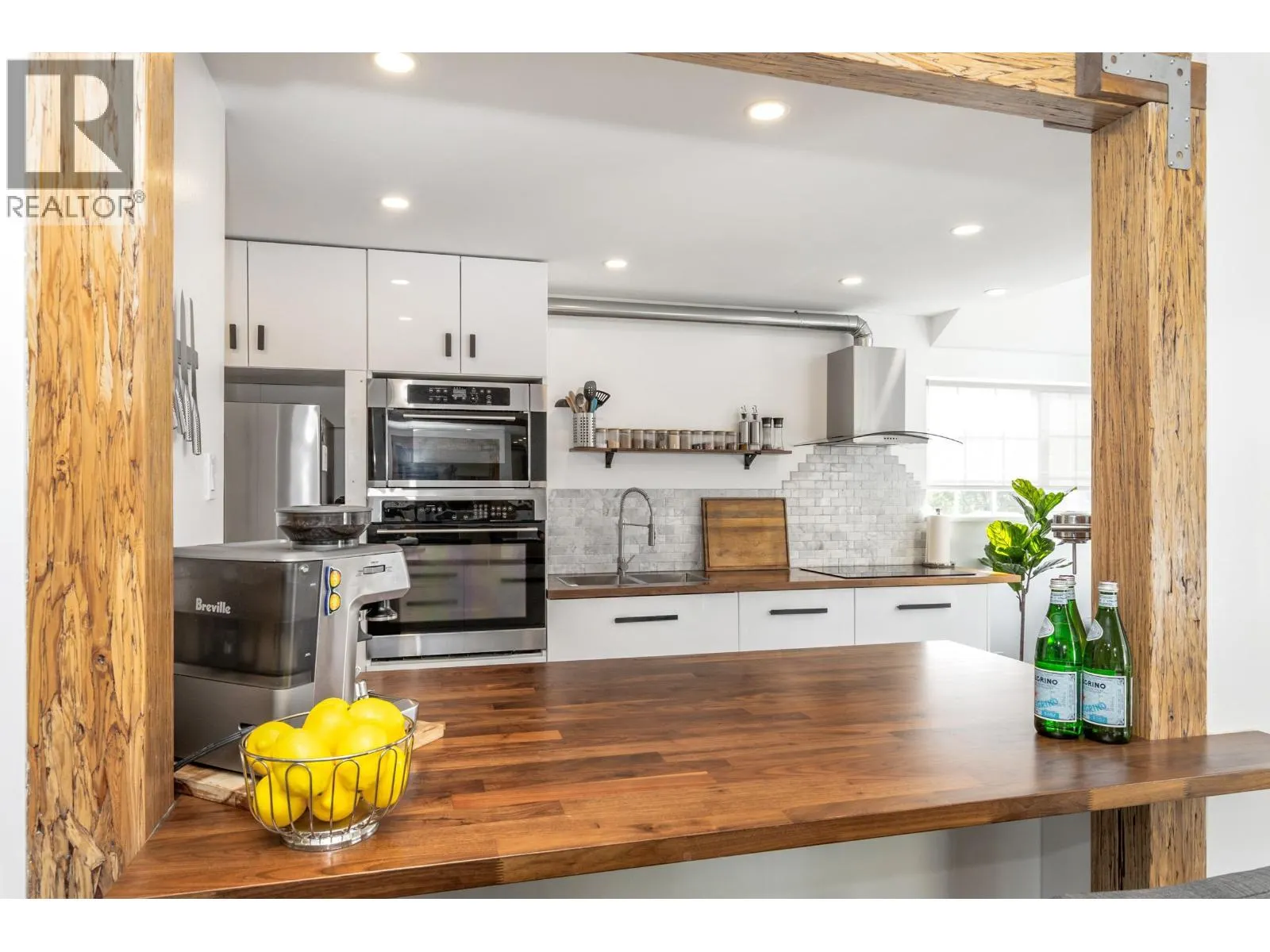 2313 QUAYSIDE COURT