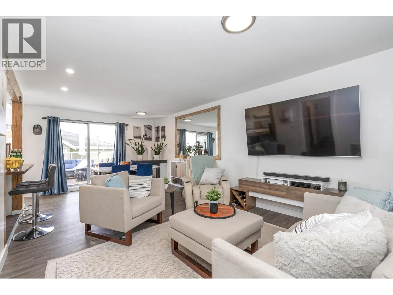 2313 QUAYSIDE COURT