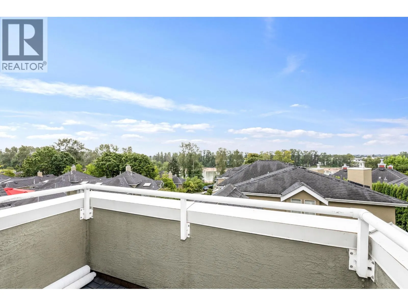 2313 QUAYSIDE COURT
