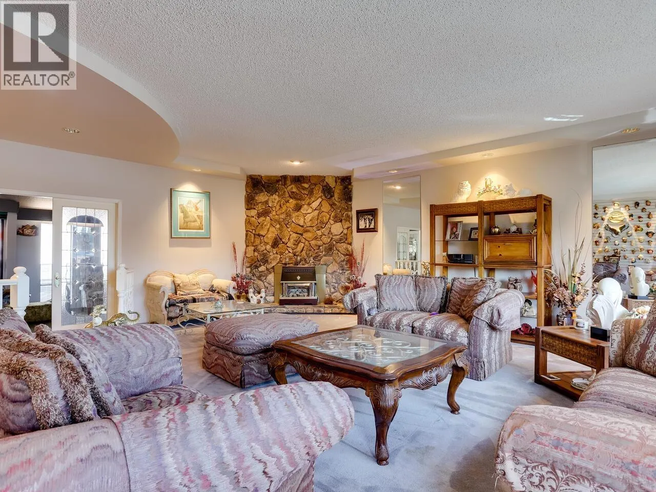 960 PORTER STREET