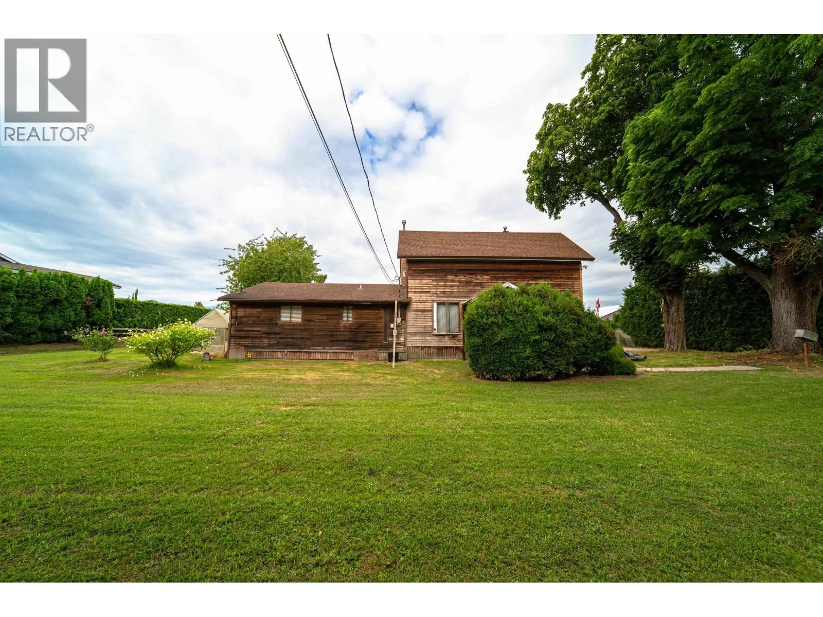 3699 ARTHUR DRIVE