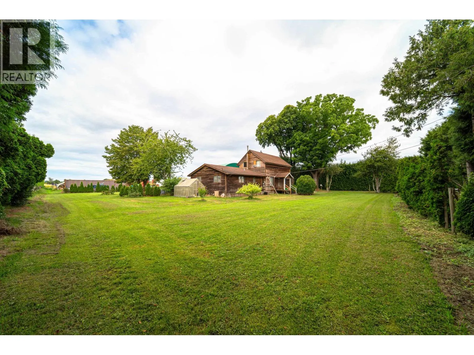 3699 ARTHUR DRIVE