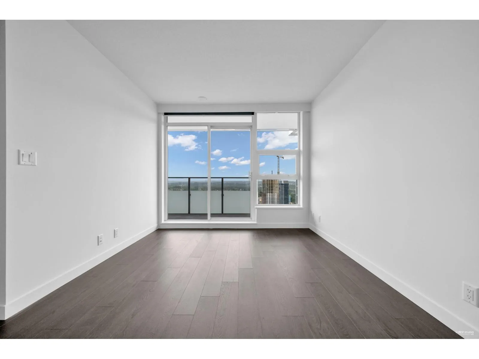 3504 13768 100 AVENUE