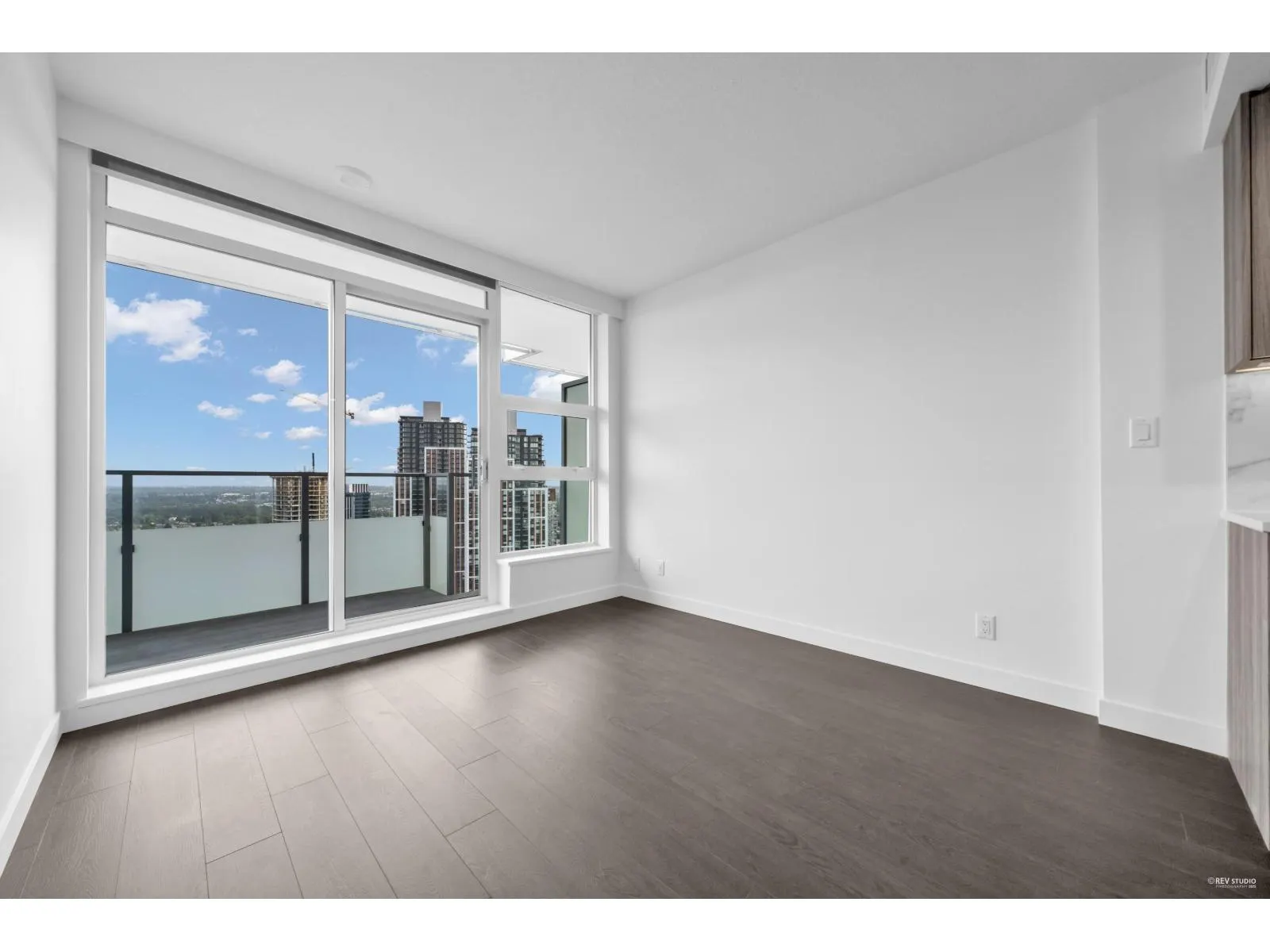 3504 13768 100 AVENUE