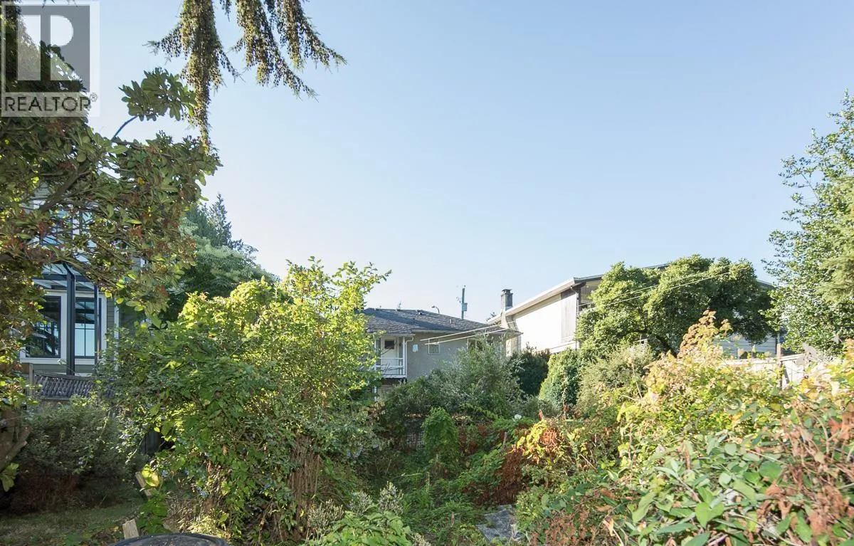 7985 ROSEWOOD STREET