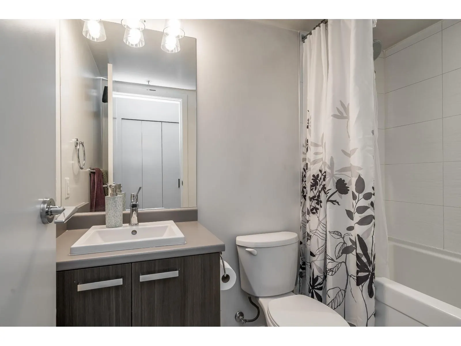 2603 13325 102A AVENUE