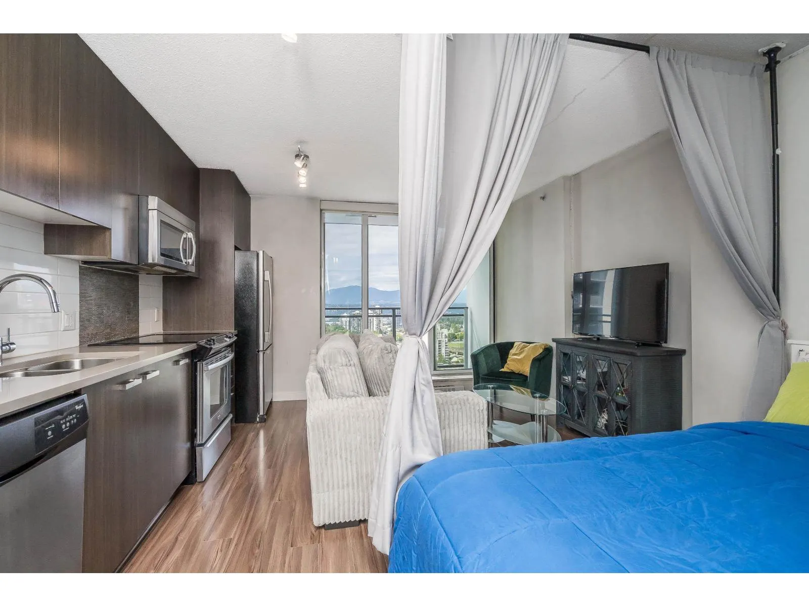 2603 13325 102A AVENUE