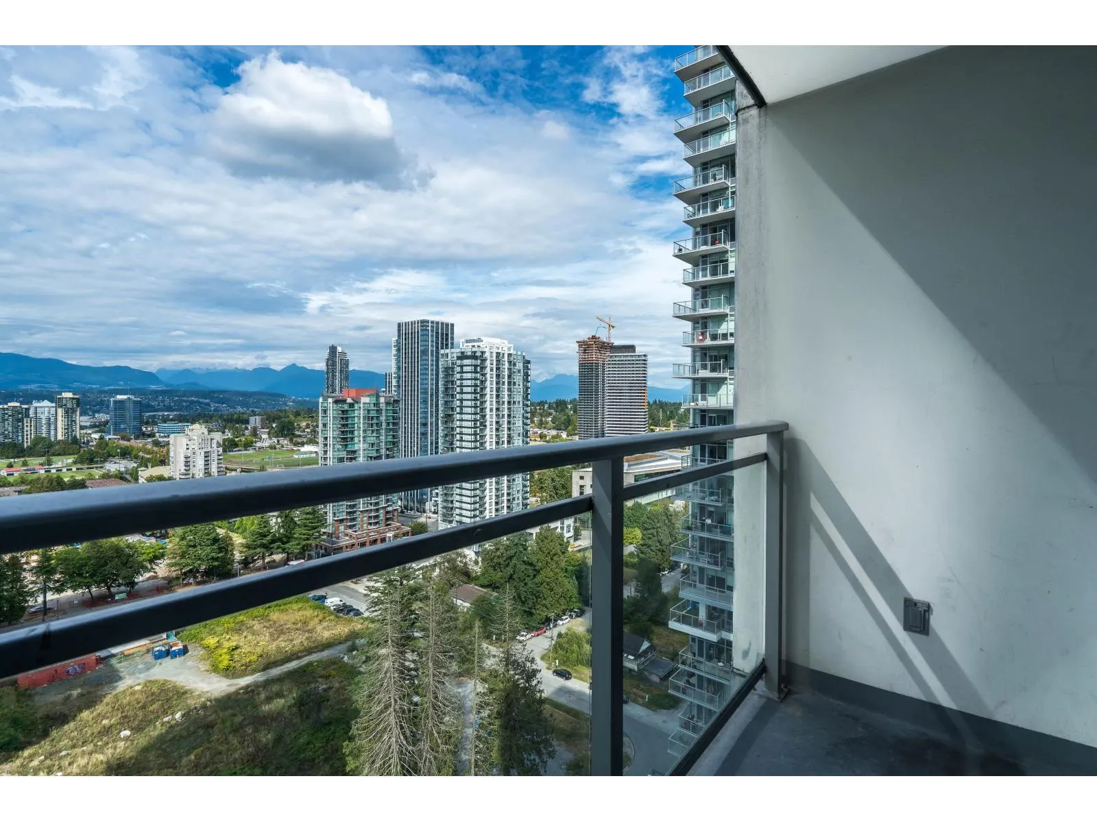 2603 13325 102A AVENUE
