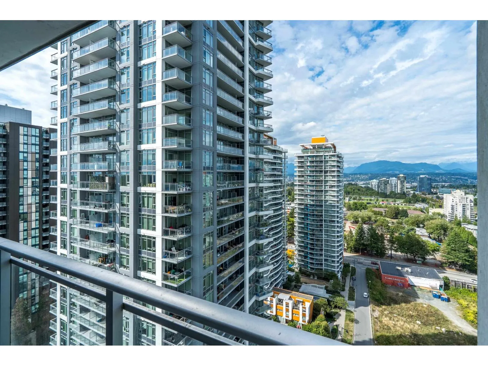 2603 13325 102A AVENUE
