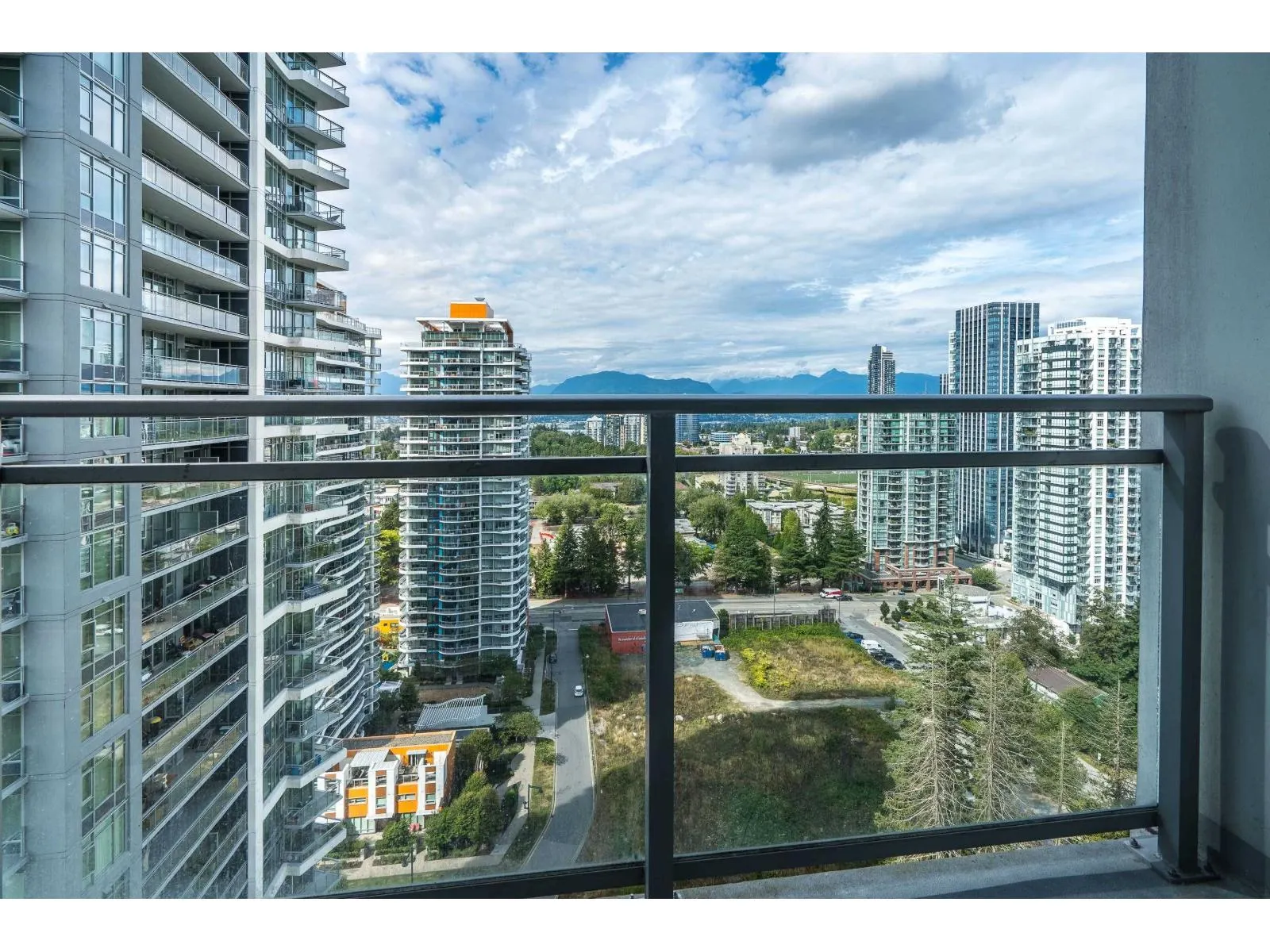 2603 13325 102A AVENUE