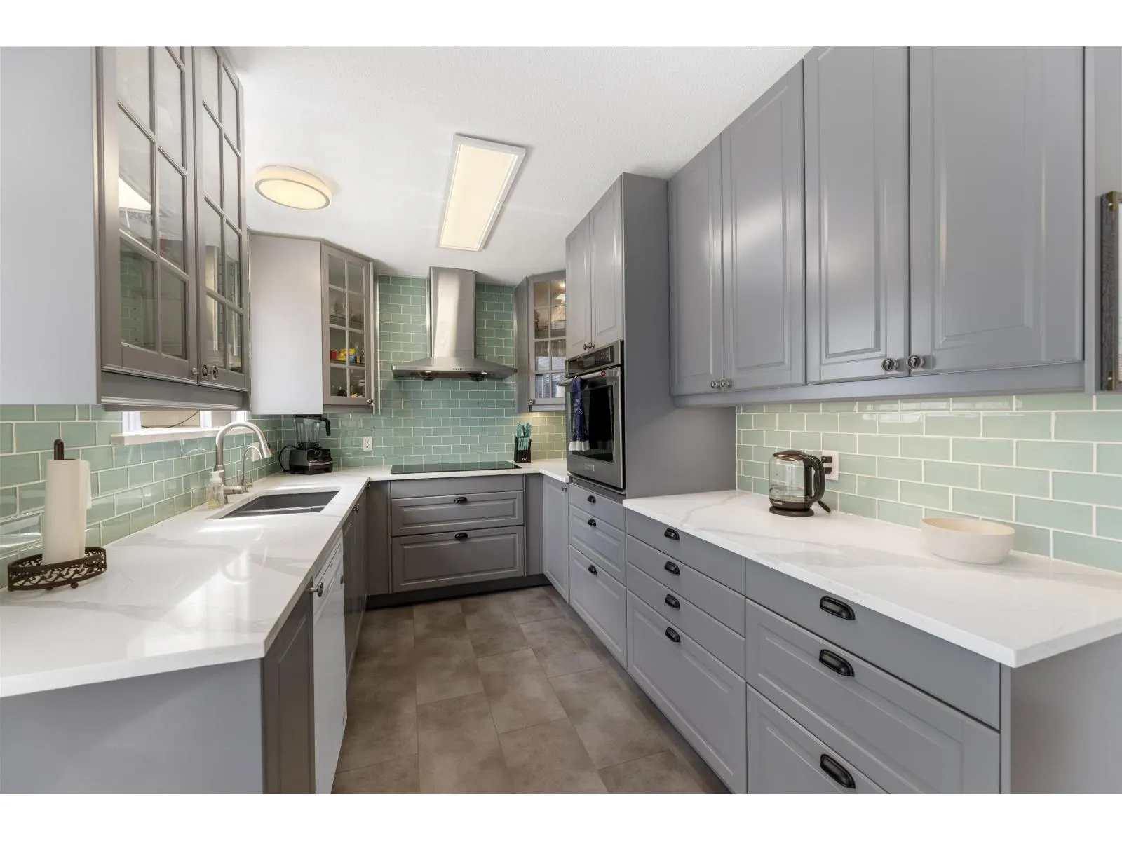 10 2345 CRANLEY DRIVE