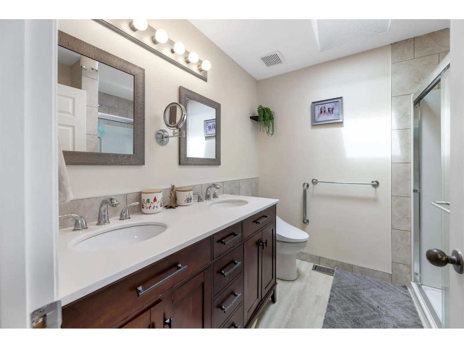 10 2345 CRANLEY DRIVE