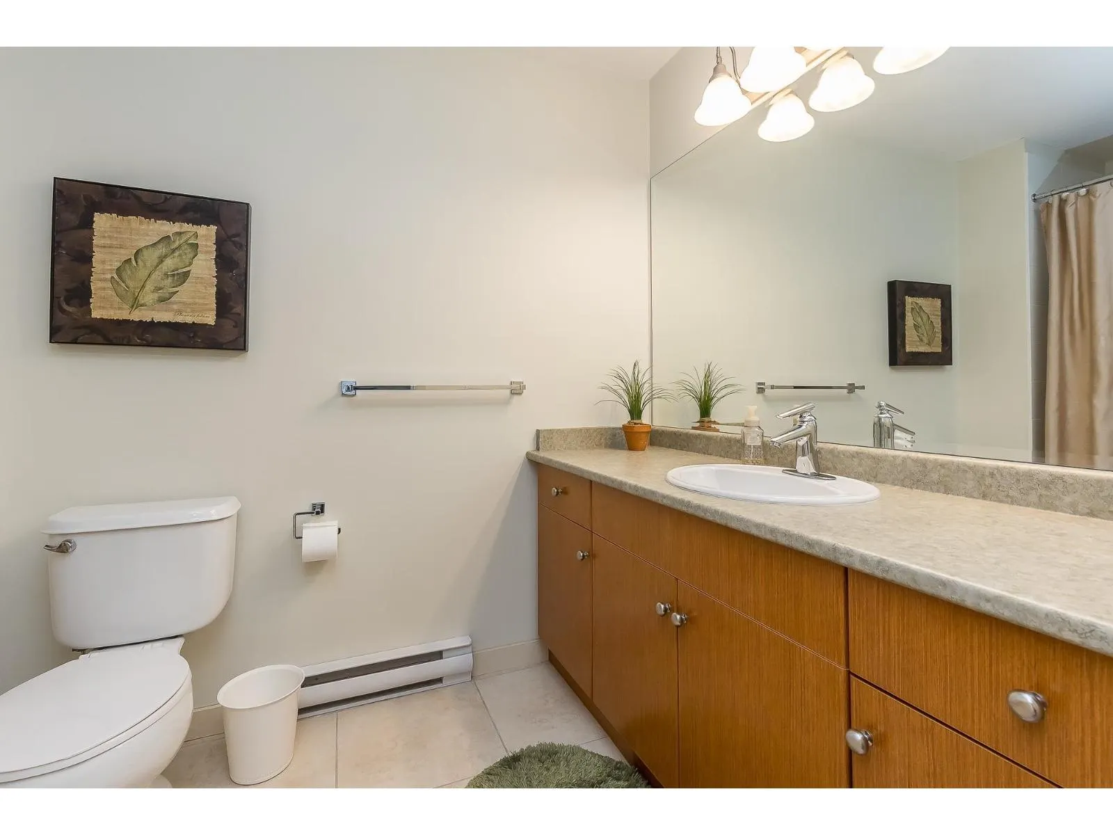 311 33318 E BOURQUIN CRESCENT