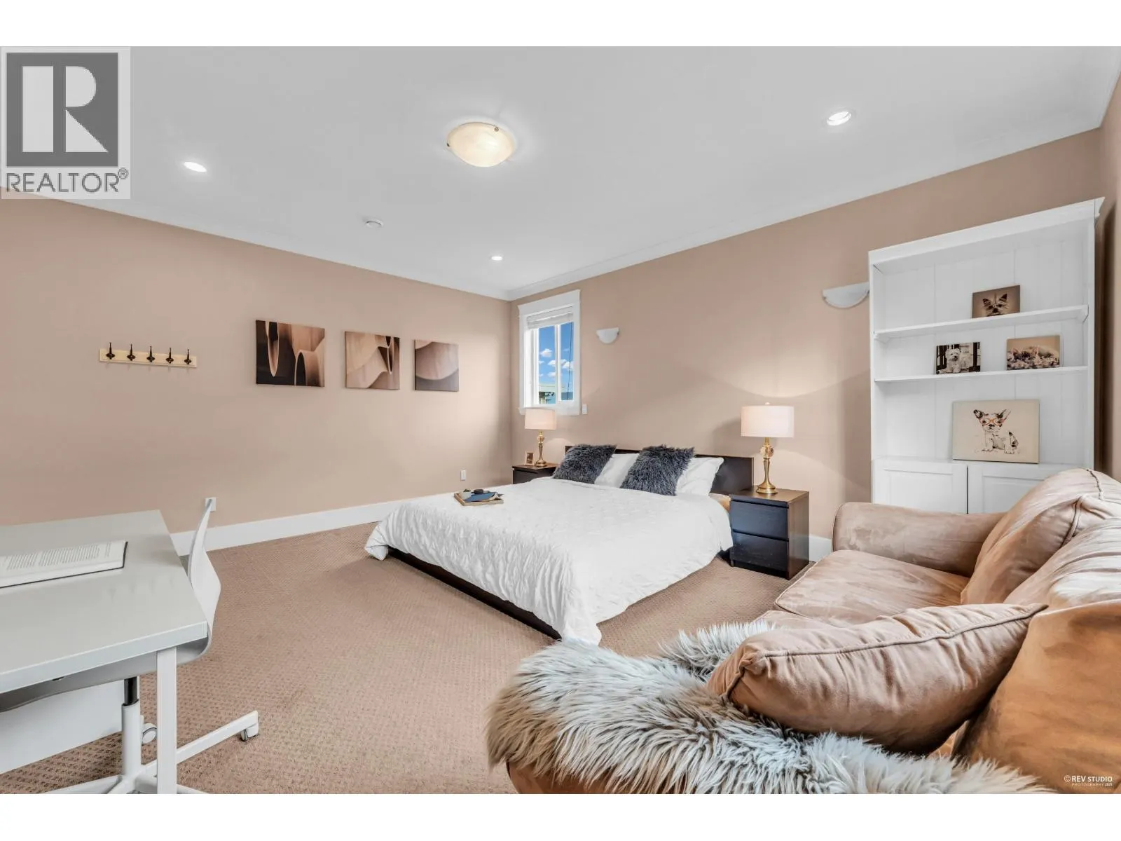 3768 JAMBOR COURT