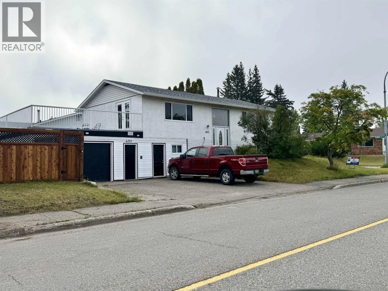 490 LANSDOWNE ROAD