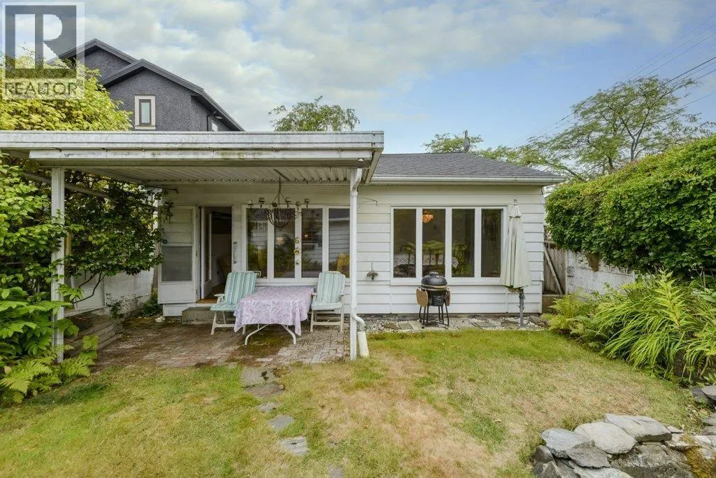 125 E 48TH AVENUE