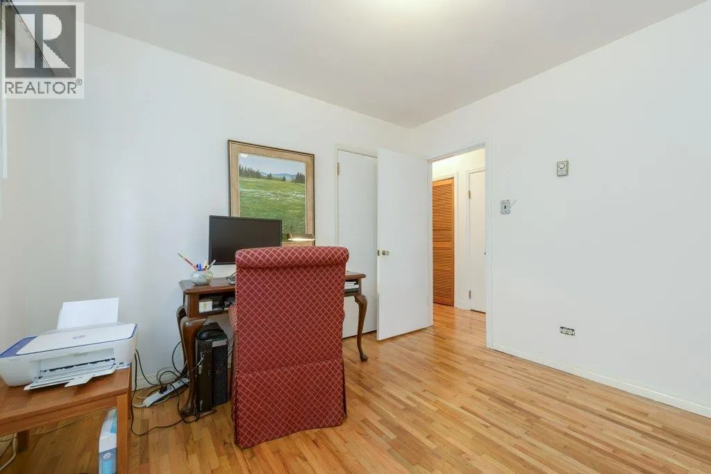 125 E 48TH AVENUE