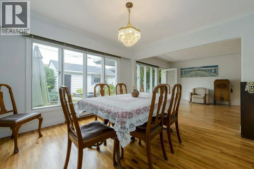 125 E 48TH AVENUE