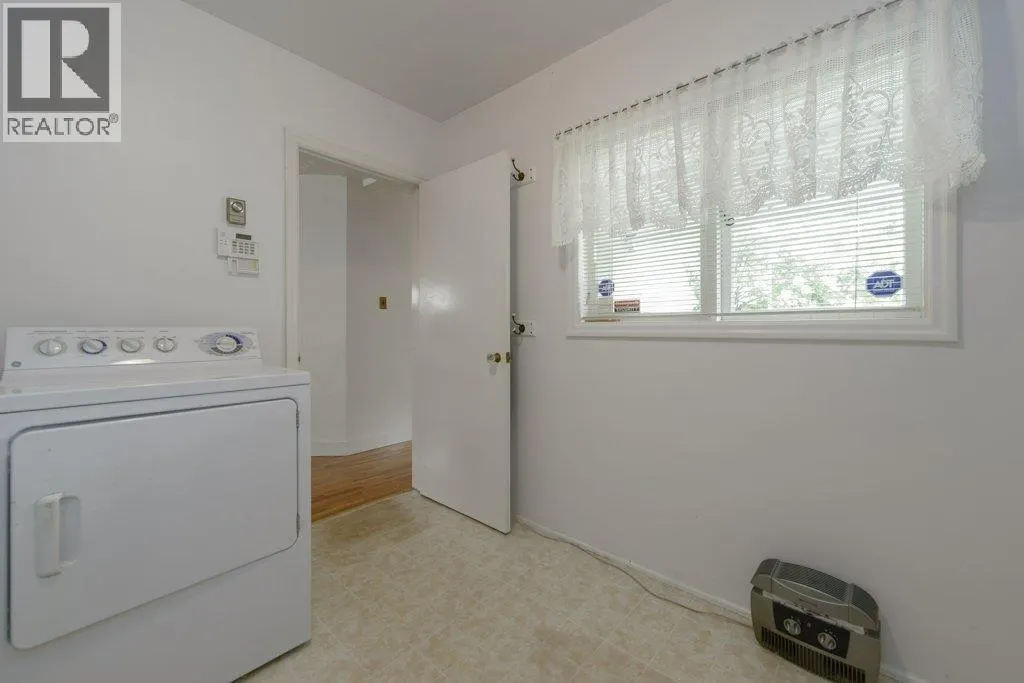 125 E 48TH AVENUE