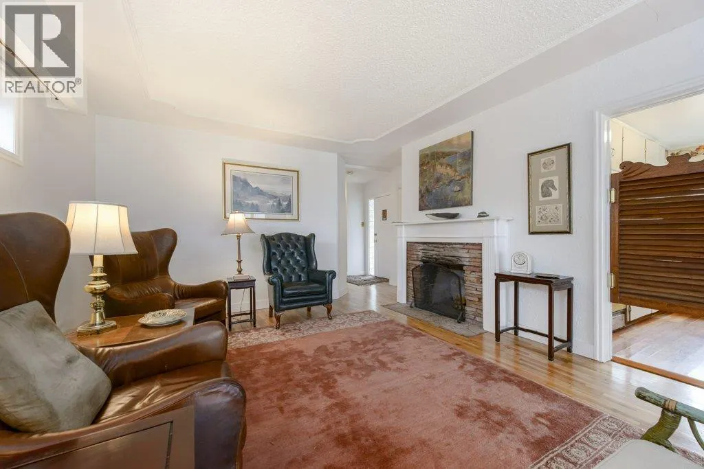 125 E 48TH AVENUE