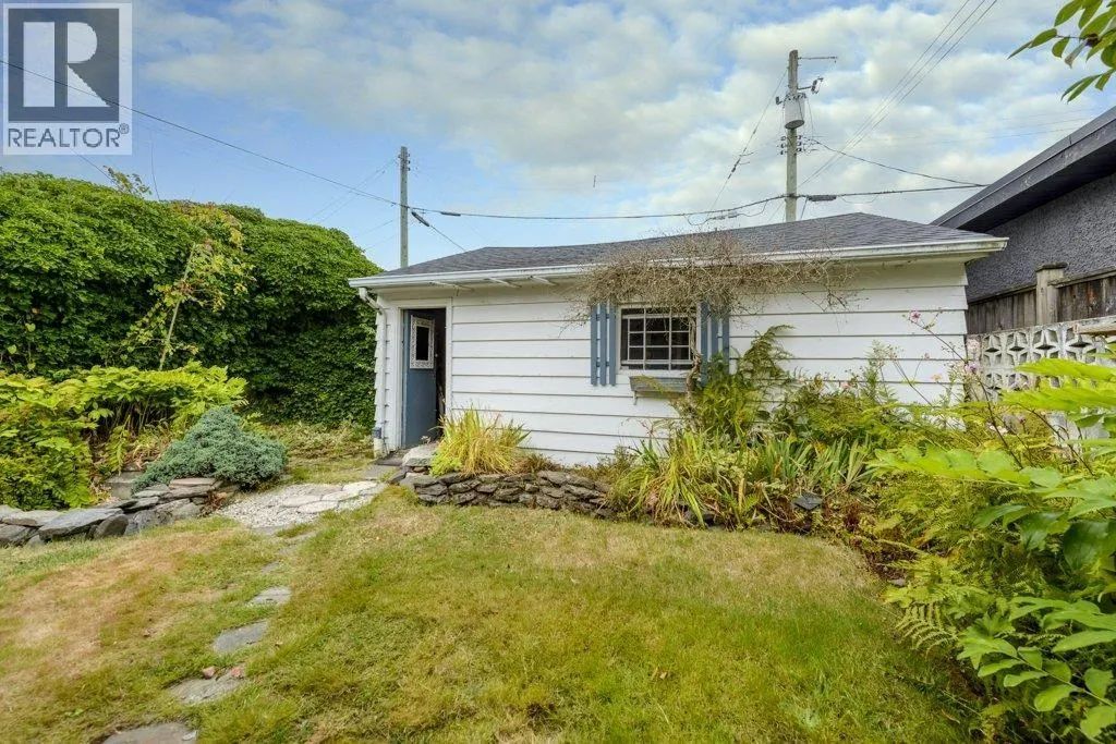 125 E 48TH AVENUE