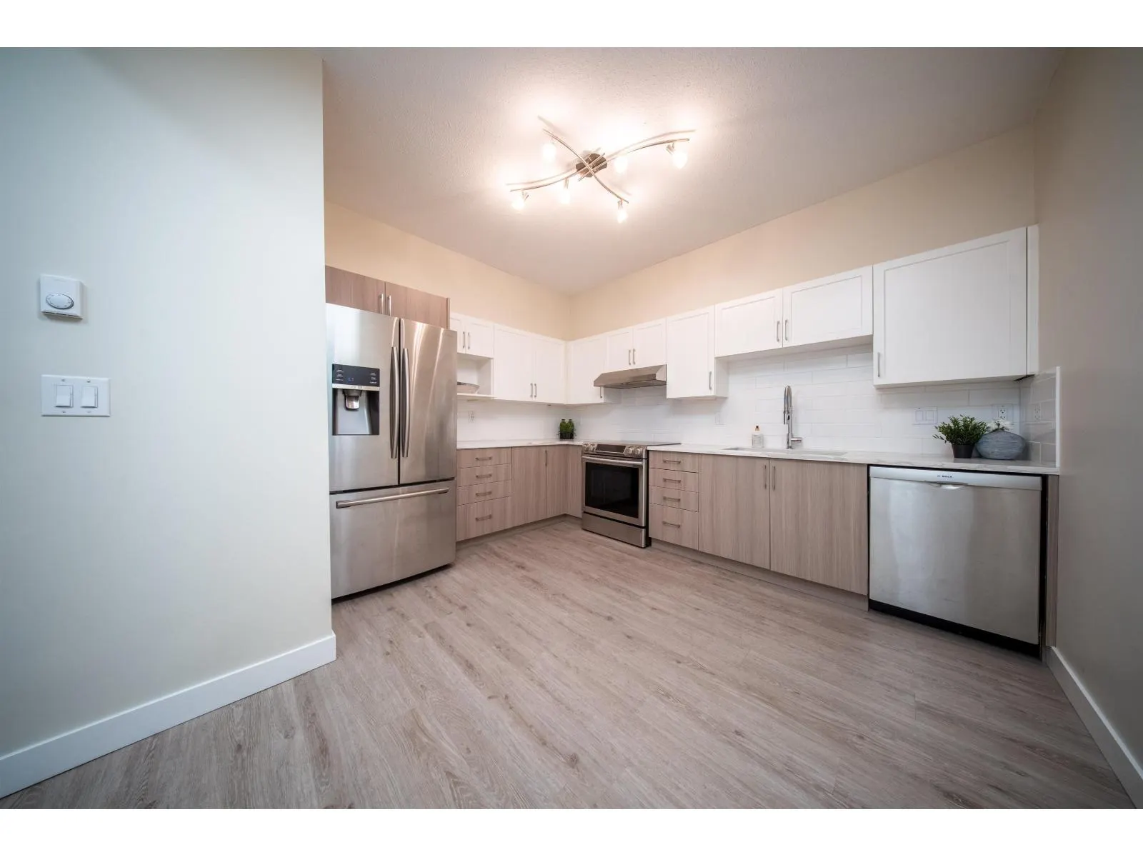 205 10320 156 STREET
