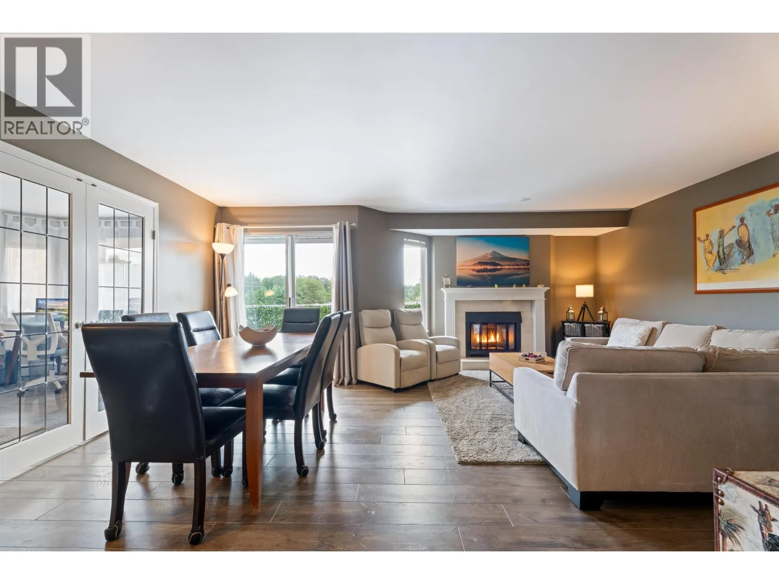 41 1190 FALCON DRIVE