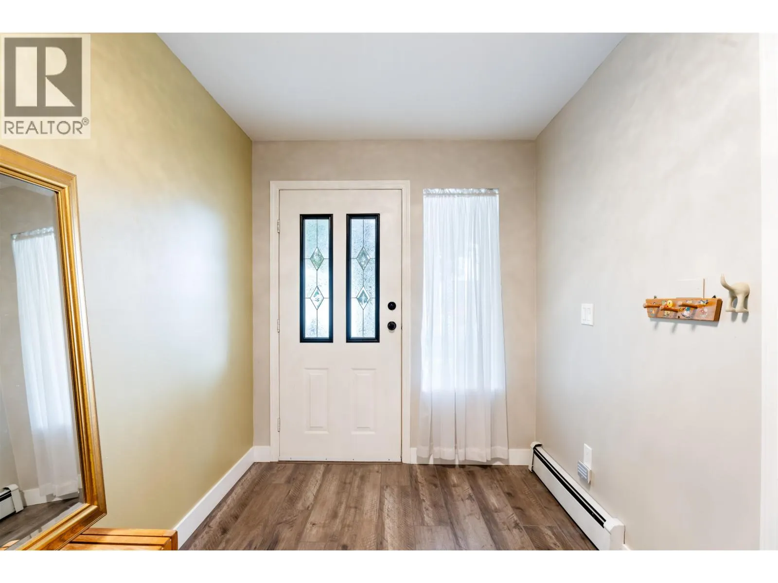 41 1190 FALCON DRIVE