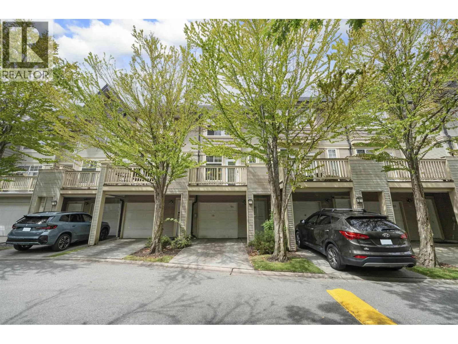 91 3711 ROBSON COURT