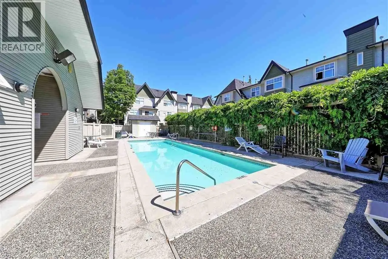 91 3711 ROBSON COURT