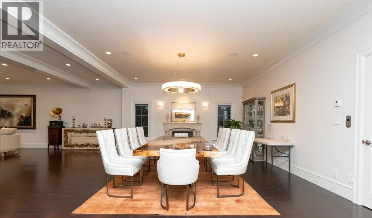 6089 GLENEAGLES DRIVE
