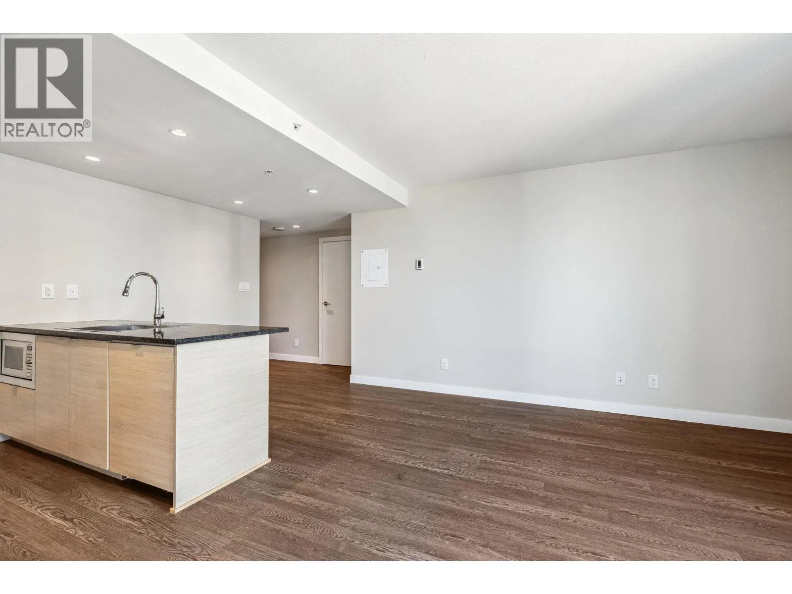 2007 488 SW MARINE DRIVE