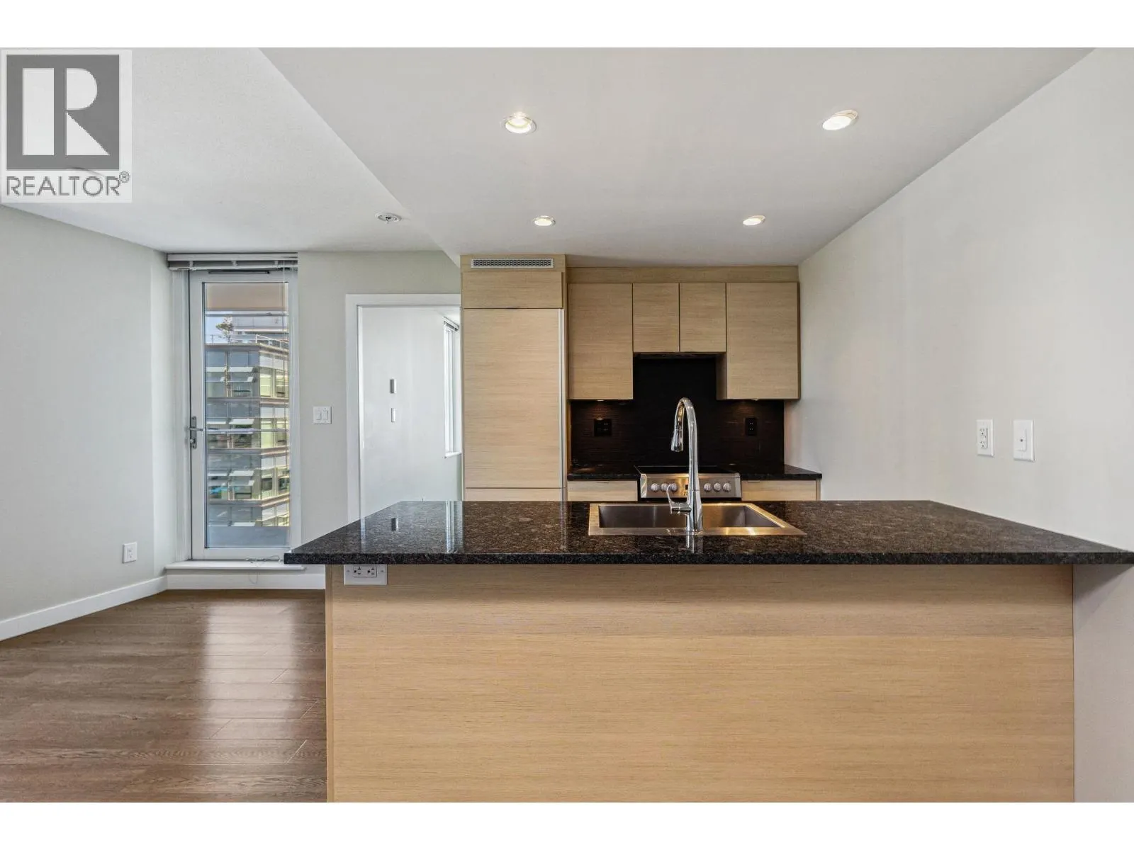 2007 488 SW MARINE DRIVE