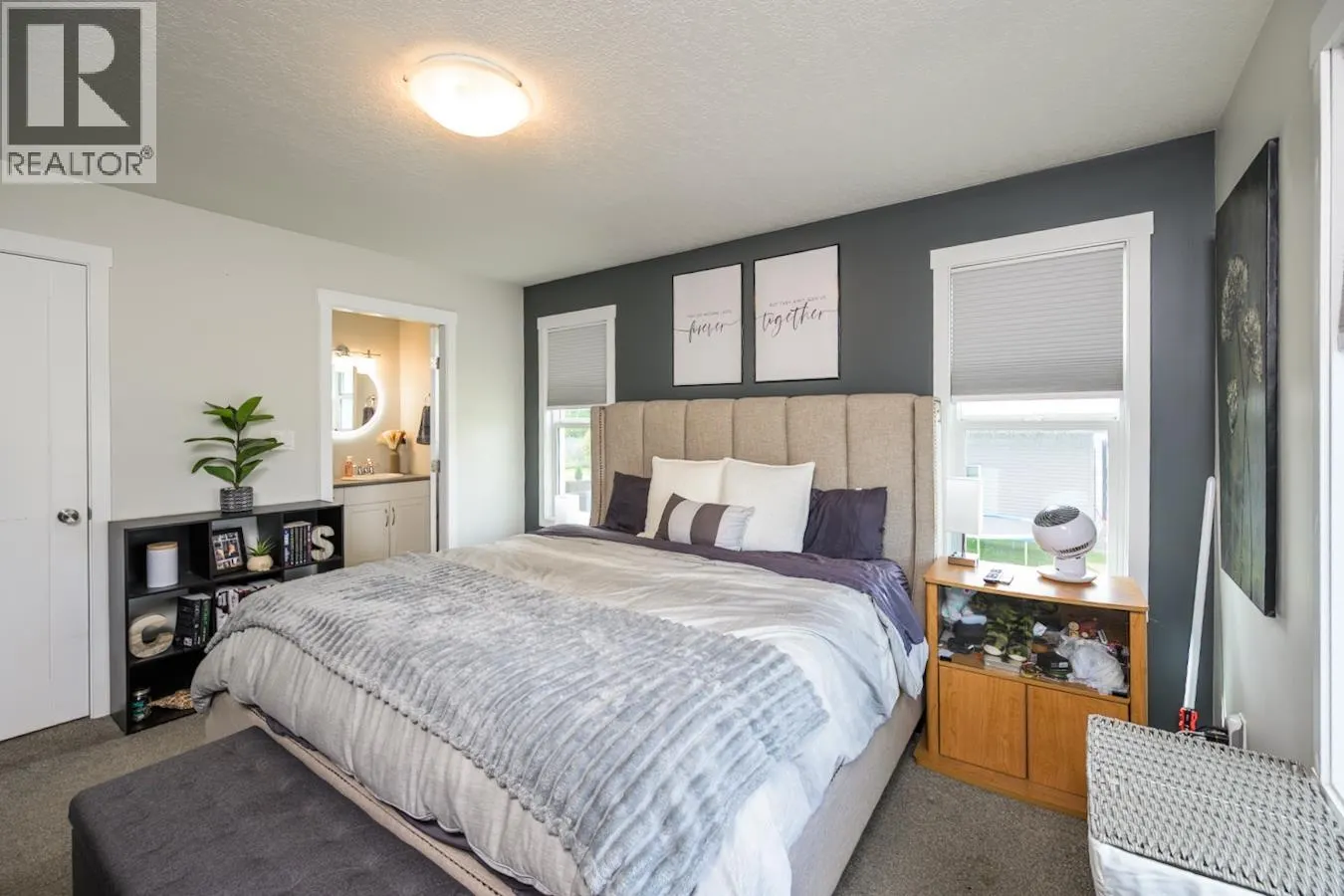 5591 WOODVALLEY DRIVE
