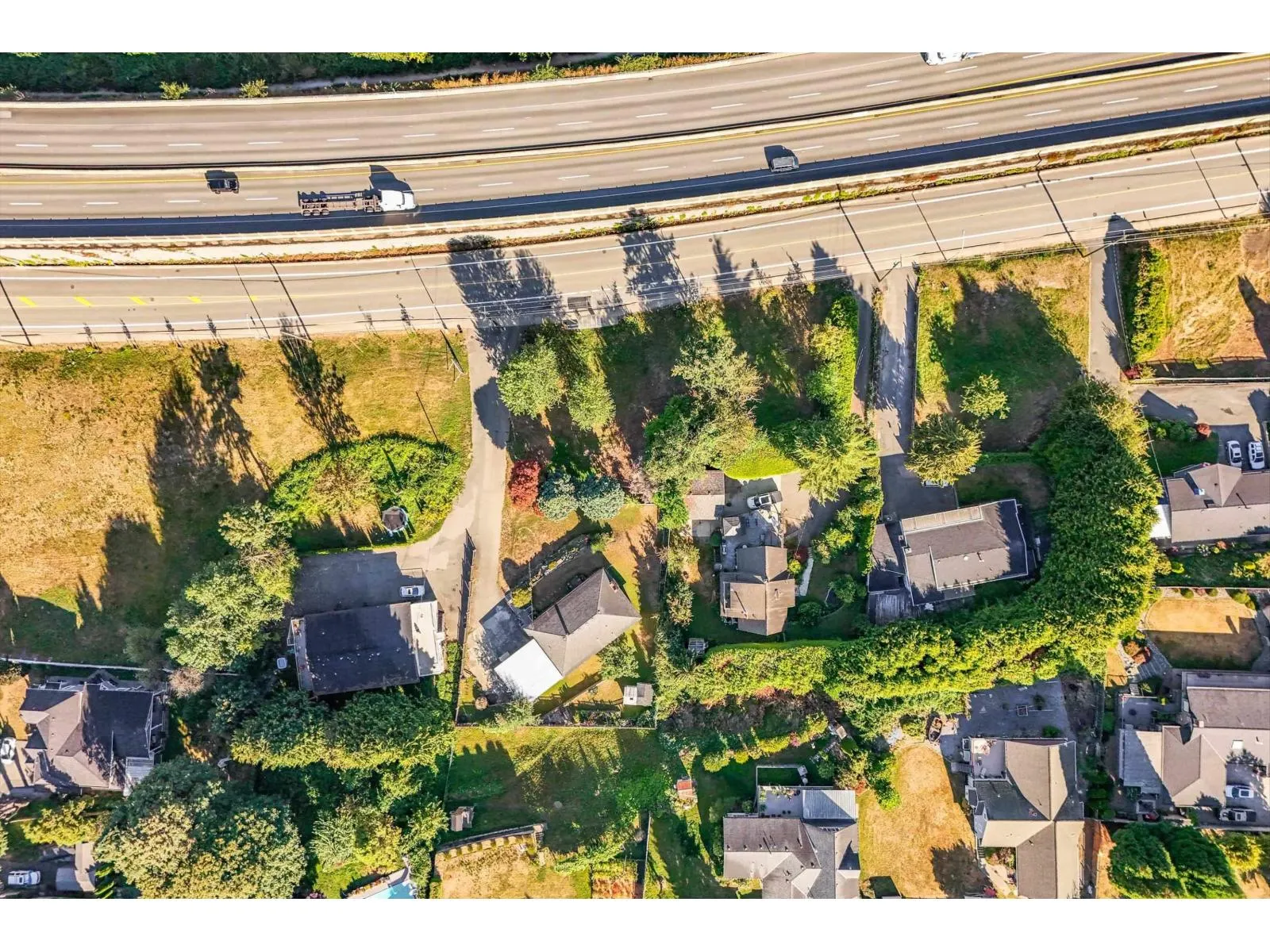 10310 RIVER ROAD