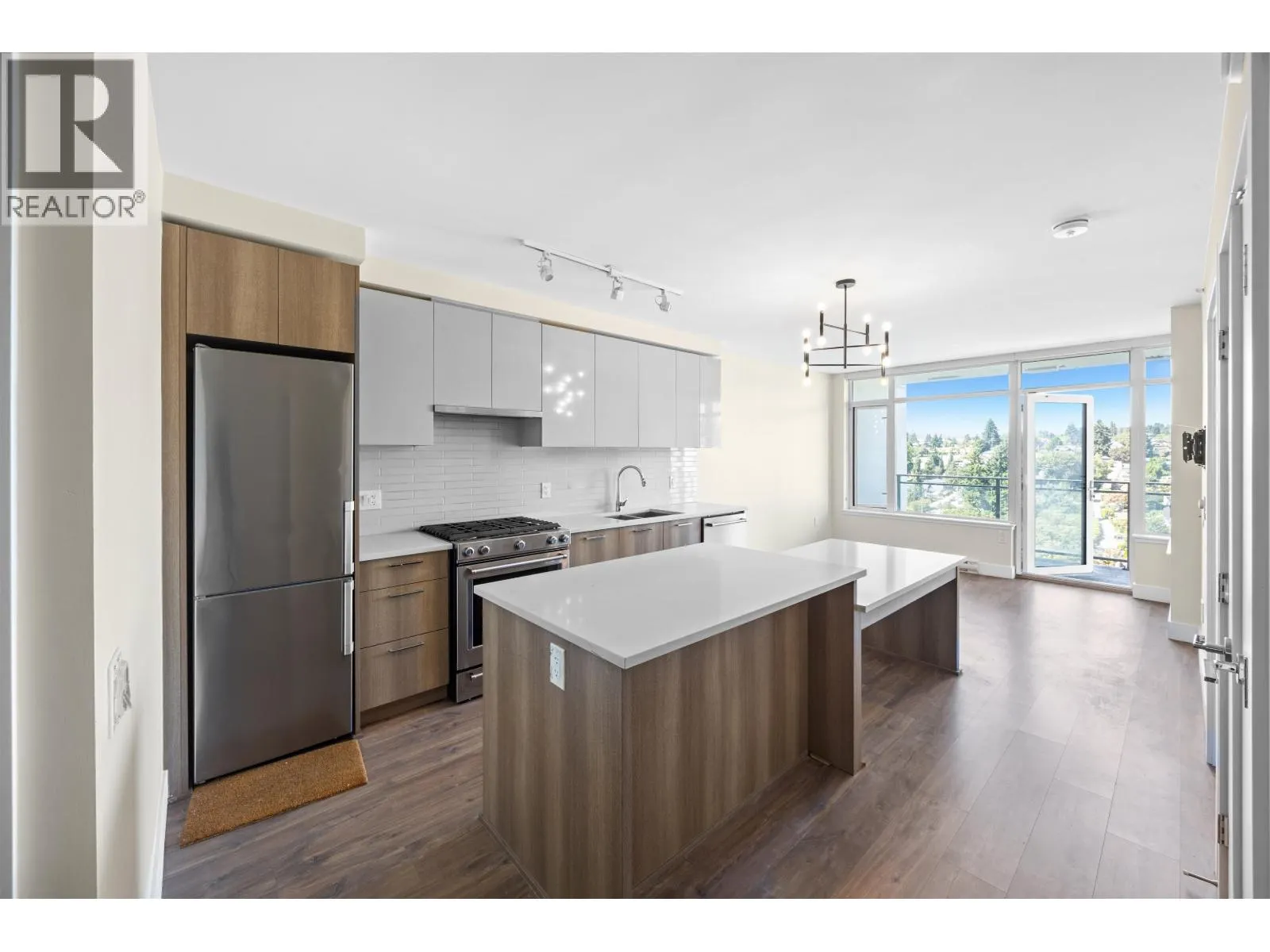 1403 258 NELSON'S COURT