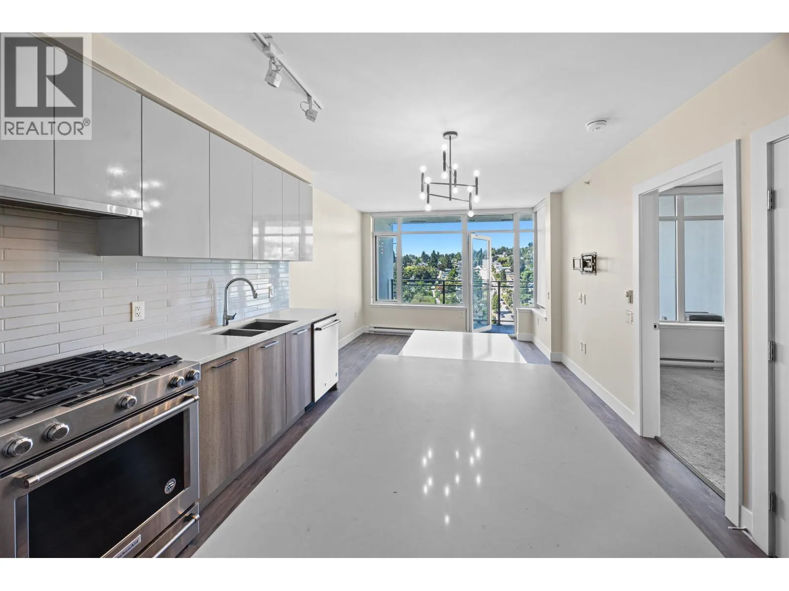 1403 258 NELSON'S COURT