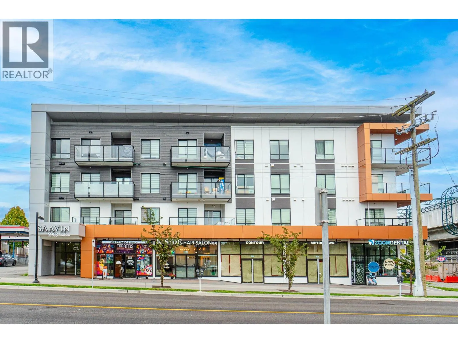 201 6968 ROYAL OAK AVENUE