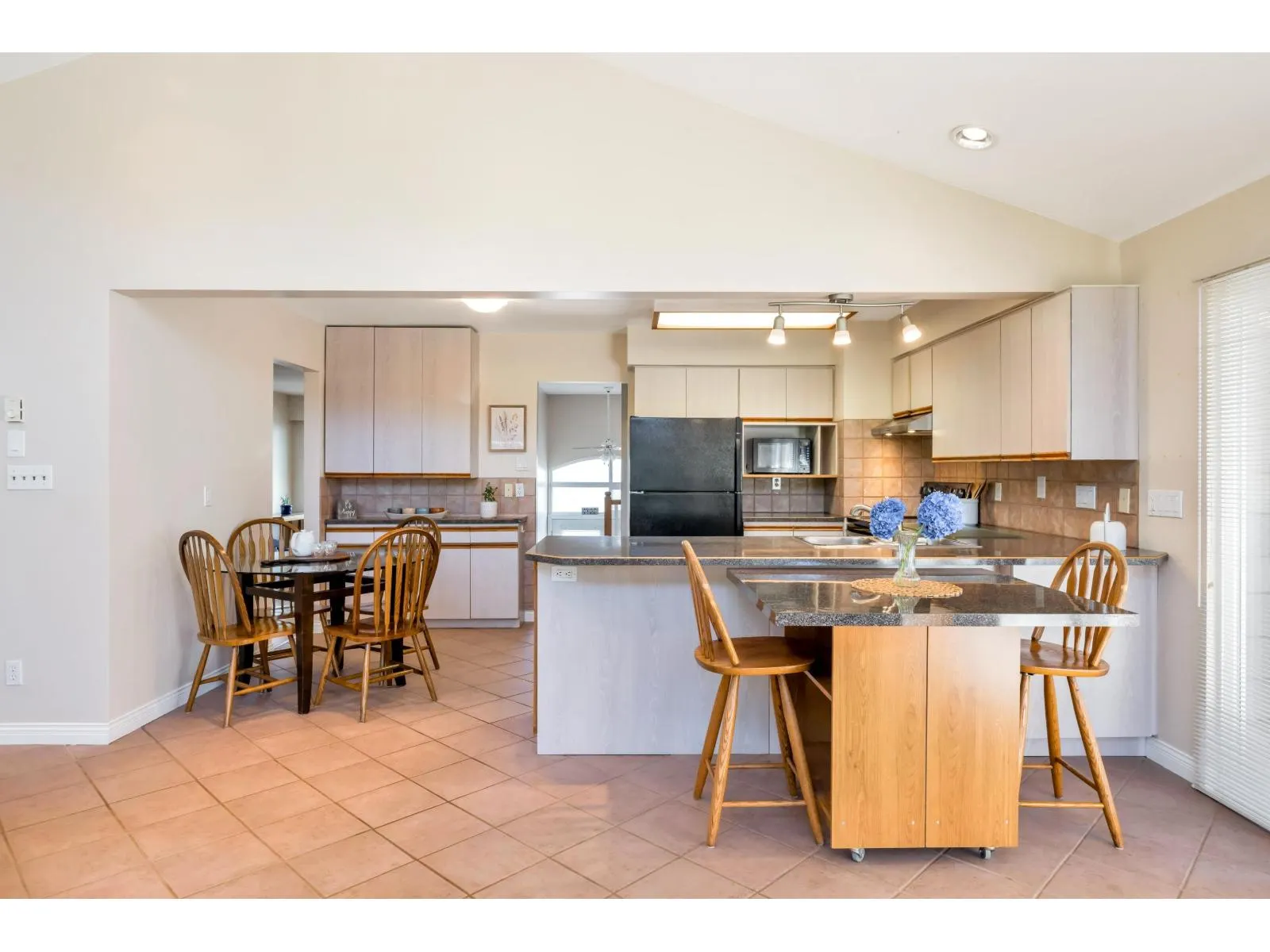 10601 HERMOSA DRIVE