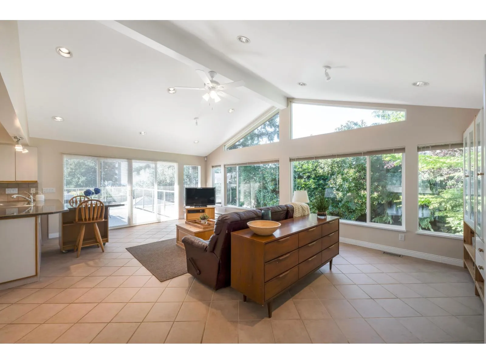 10601 HERMOSA DRIVE