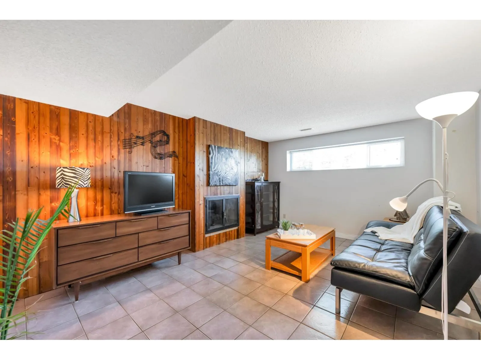10601 HERMOSA DRIVE