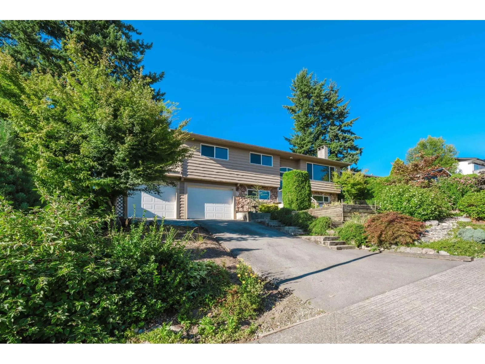 10601 HERMOSA DRIVE